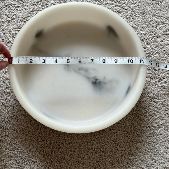 Decoritive Stone Bowl - Picture 3 of 5